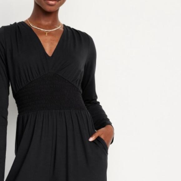 Old Navy black Waist-Defined V-Neck Jumpsuit - Picture 8 of 13